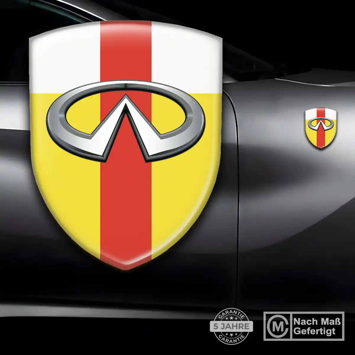 Infiniti Emblem Wappen Tuningfahrzeug