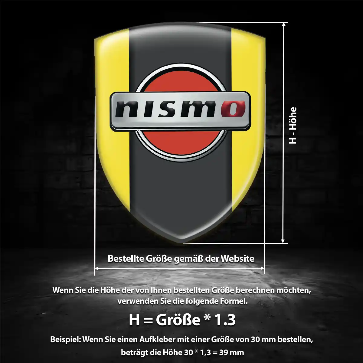 Nissan Emblem Auto Tuningfahrzeug