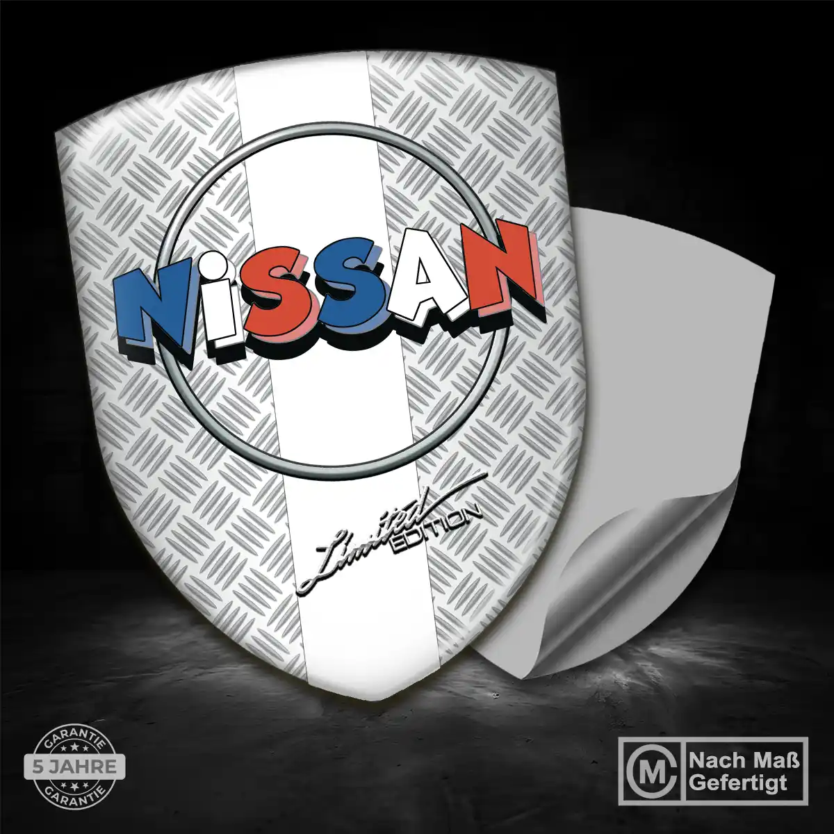 Nissan Emblem Wappen Exterieurdesign